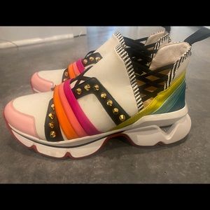 Louboutin sneakers😍